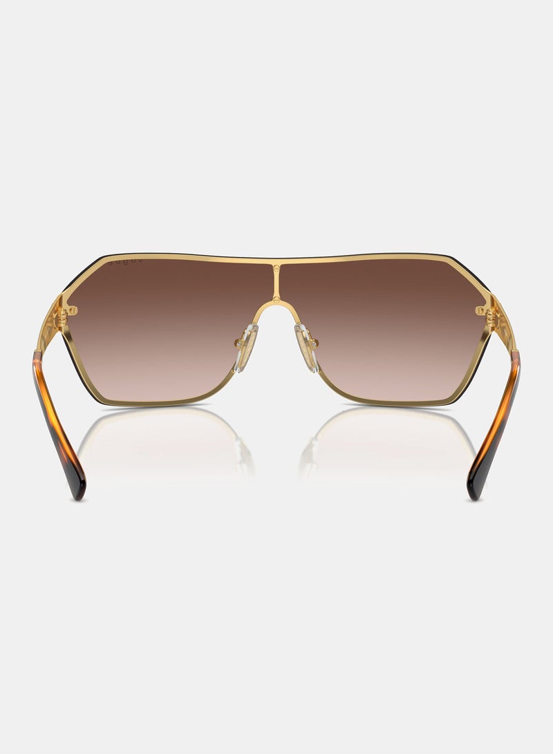 Vogue Full Rim Irregular Sunglasses 0VO4302S - Image 4